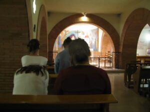 Veillée à la crypte